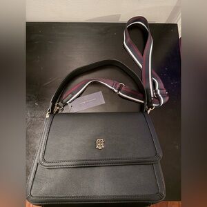 Tommy Hilfiger Black Leather Shoulder Bag with Striped Strap